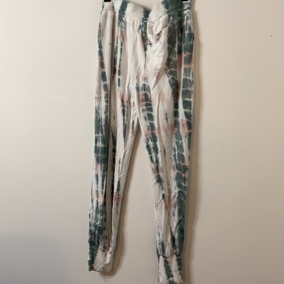 Young Fabulous and Broke Joggers - Picture 4 of 5